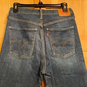 Levi skinny jeans